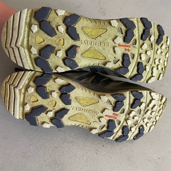 Men’s Size 13 Merrell Hiking Shoes - Picture 4 of 5